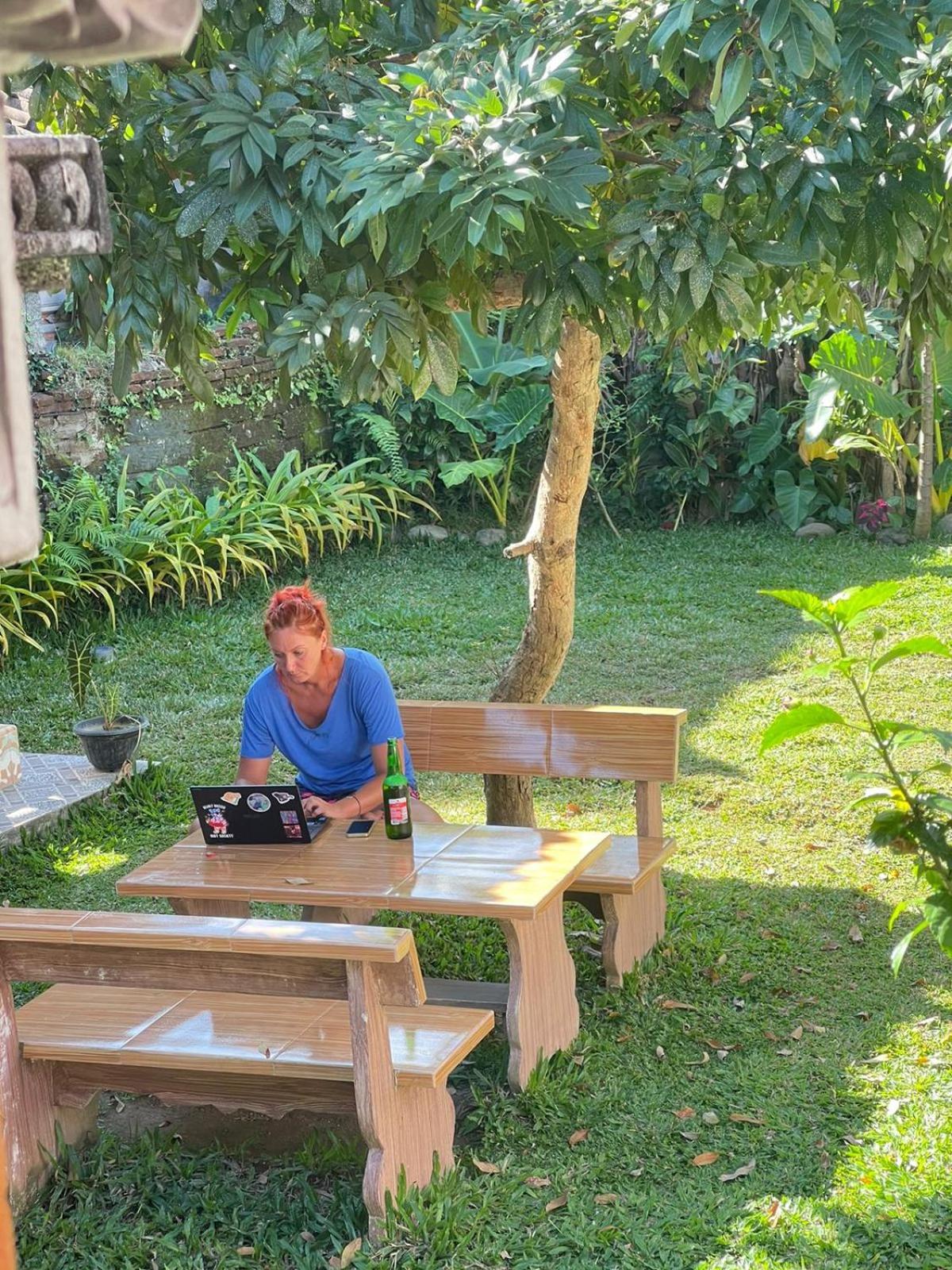 Raditya Homestay Mambal Exterior photo